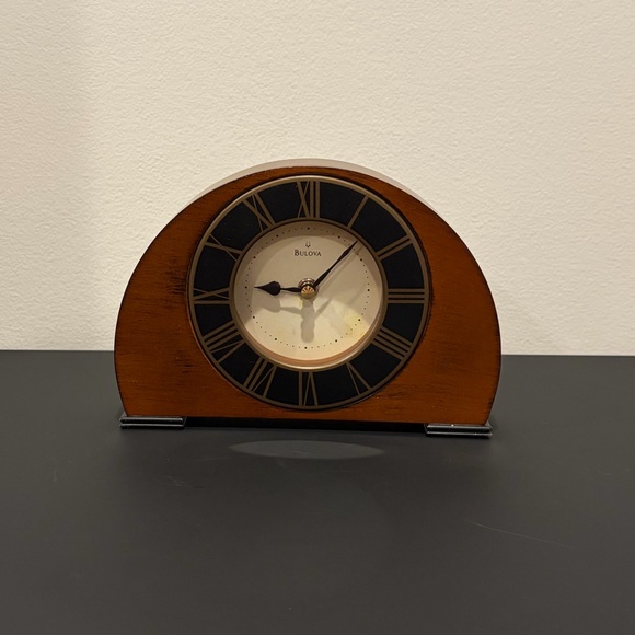 Bulova Other - Bulova Brown and Black Arch Mantel Clock